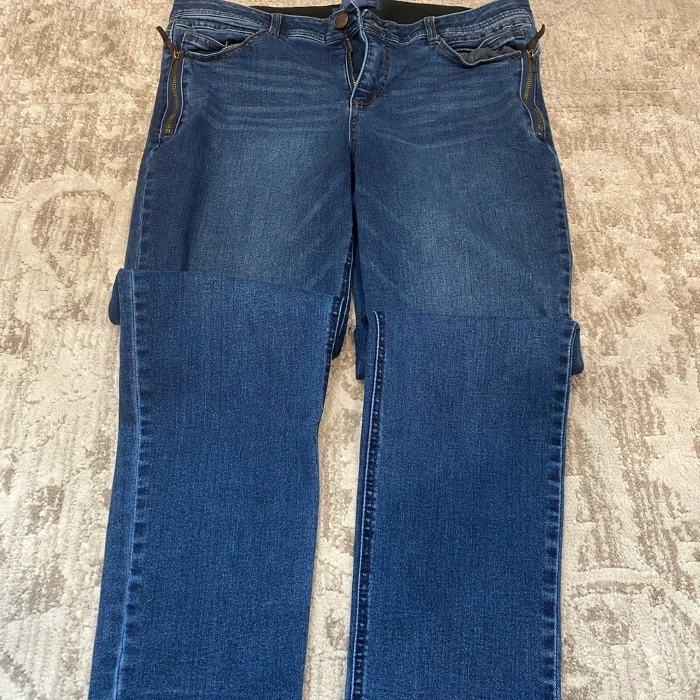 Jeans - Picture 2 of 6